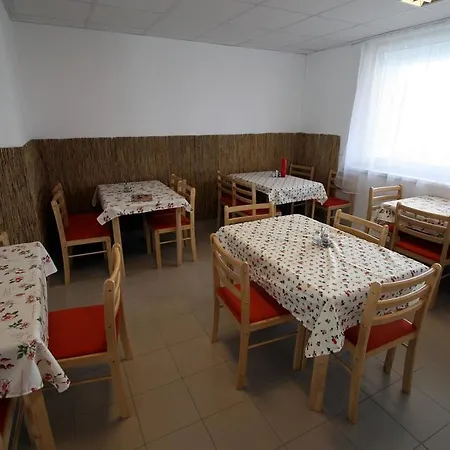 Soproni Egyetemi Diakhotel Vandrarhem *