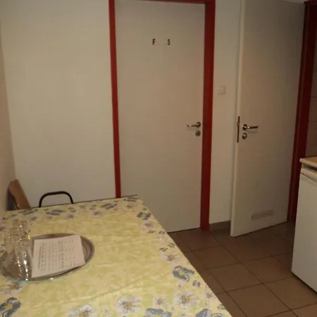 ホステル Soproni Egyetemi Diakhotel *
